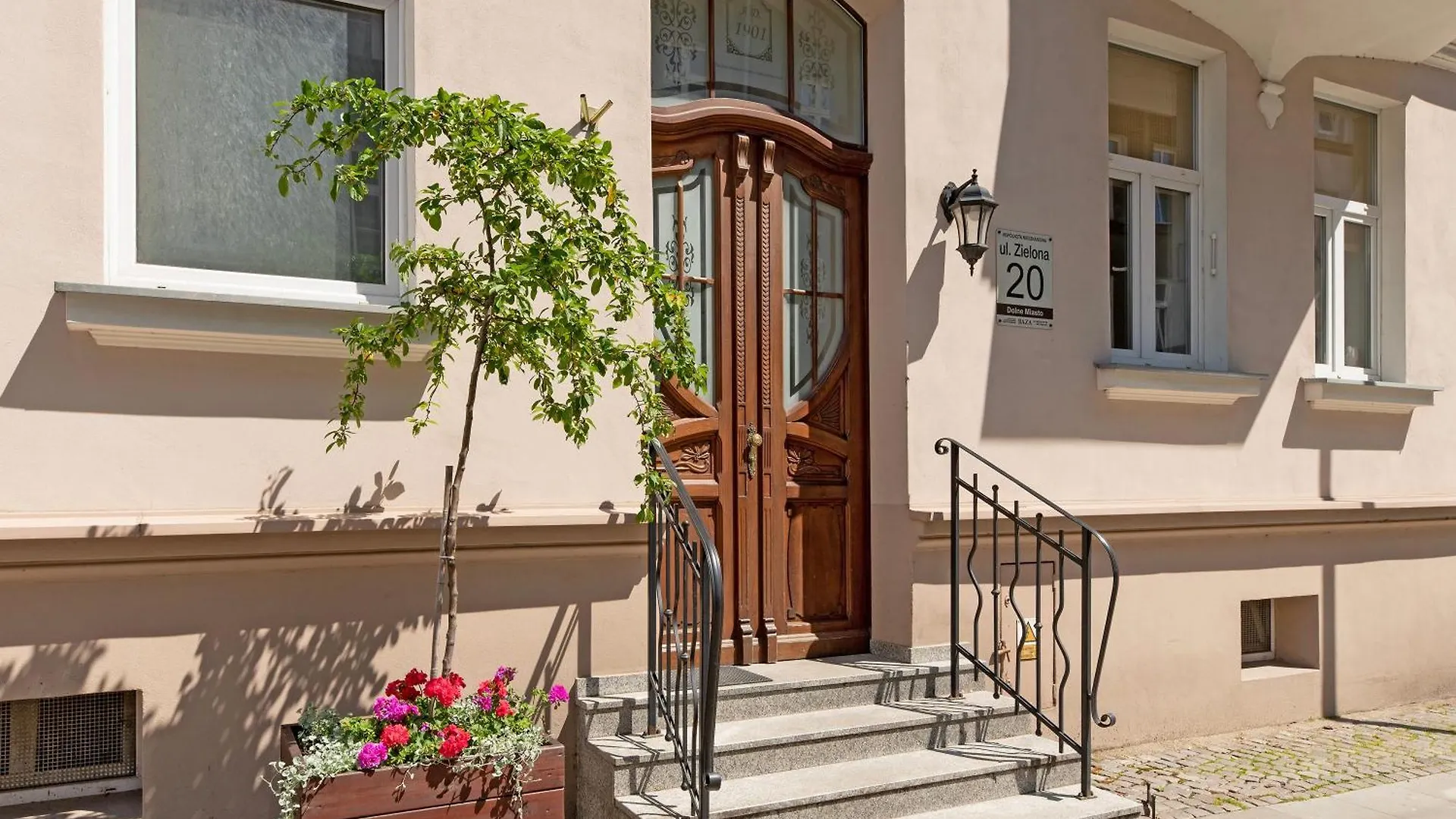 Lion Apartments - Artistic Old Town Gdansk With River View Polen